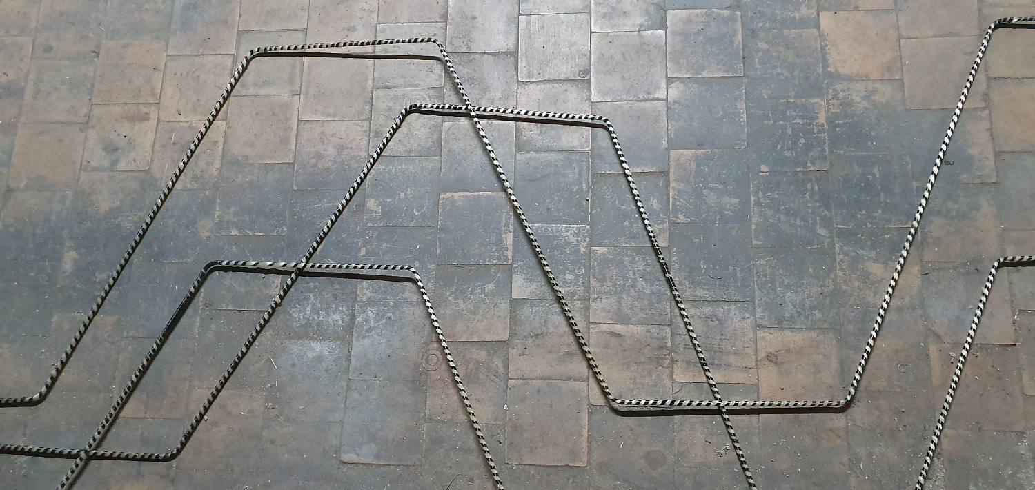 Bent elements “Bent” 